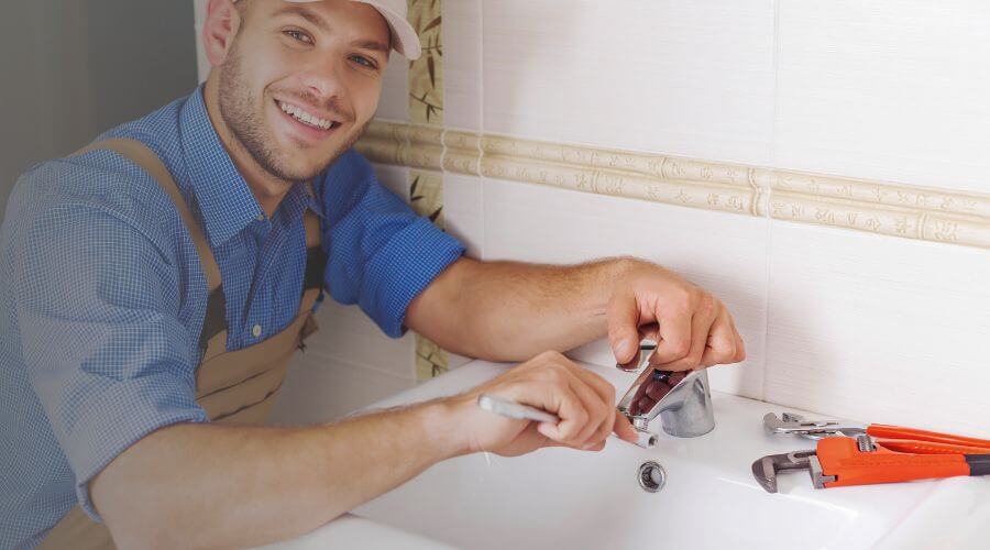 Expert burst pipe repair services in Edgar, WI